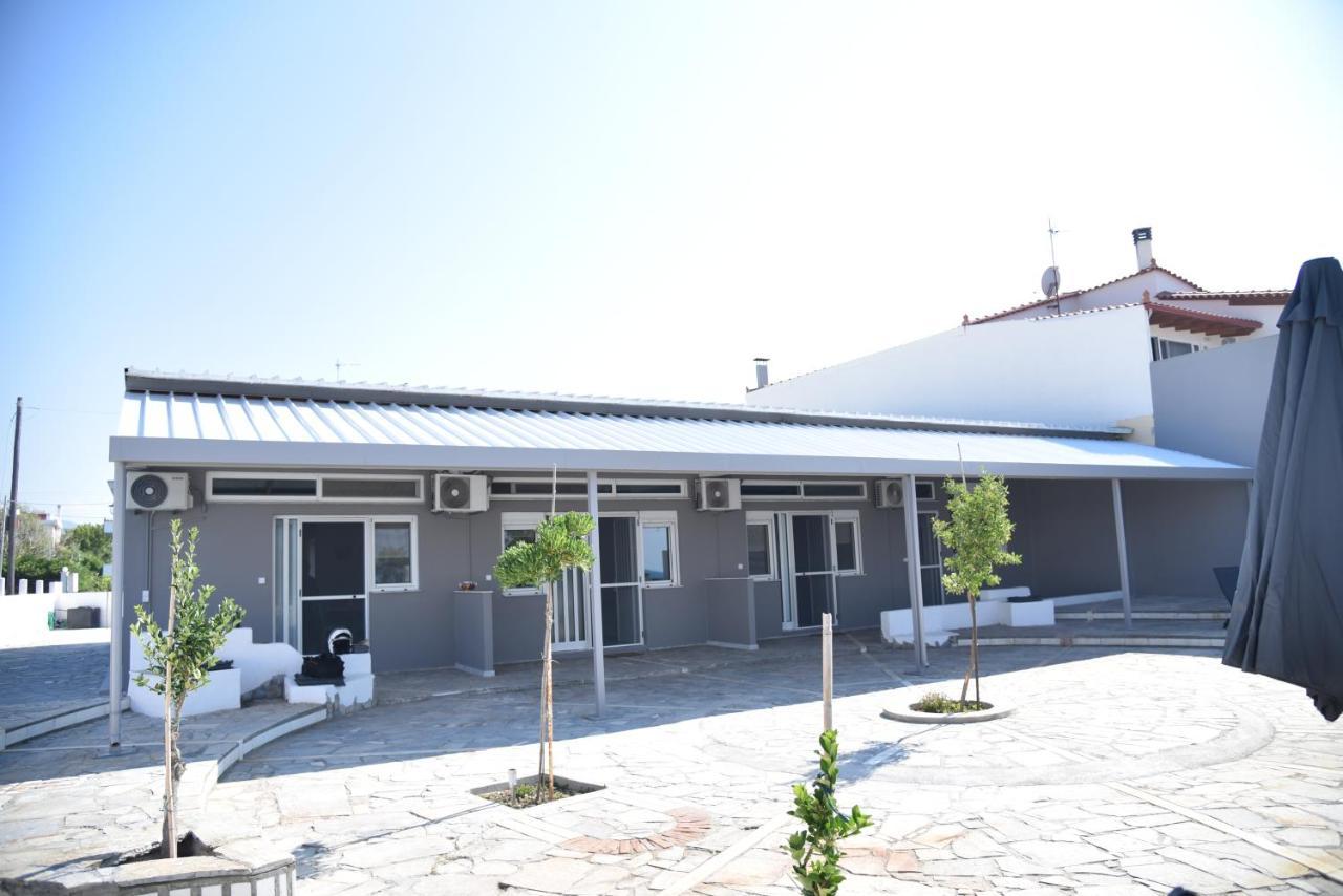 Family Apartments 3 Lechaio Exterior foto